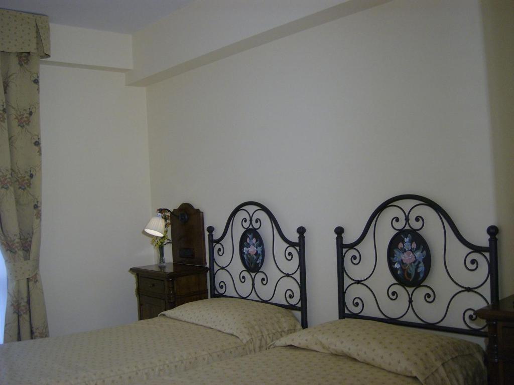 La Locanda Di Castromediano Castelmezzano Room photo